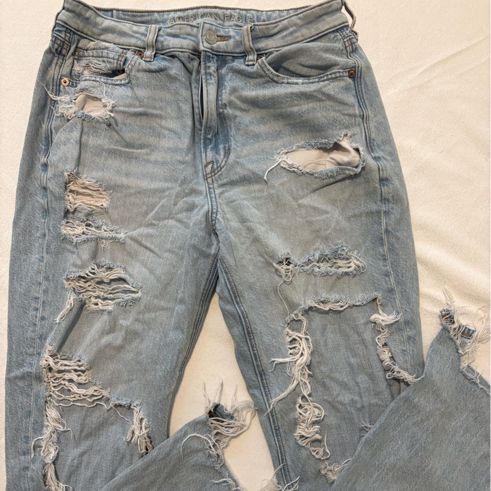 American Eagle Ripped straight leg jeans